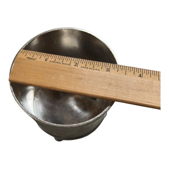 Reed & Barton SilverPlate covered  Jar #275 1/2  Floral engraved ball footed pot - Picture 7 of 8